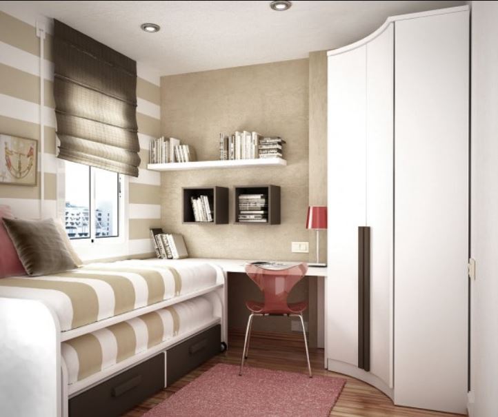 Компактное решение для небольшой спальни: кровать-трансформер, угловой шкаф и мини-кабинет